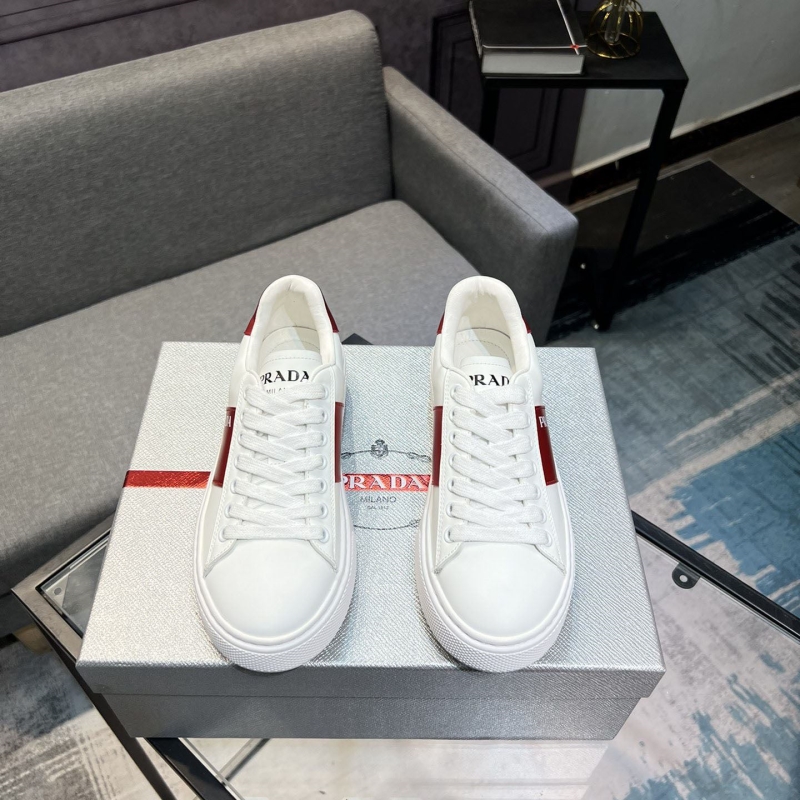 Pra*a casual shoes